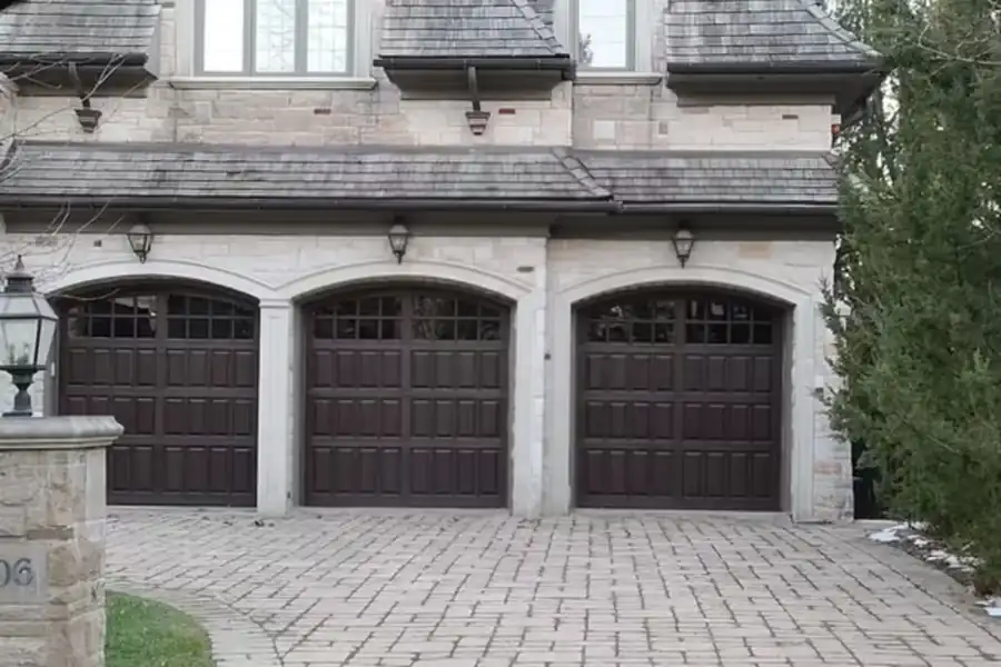 Garage-Door-Installation-Aurora